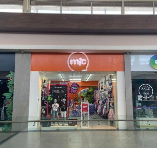 Tienda MIC- CC. Pradera Chimaltenango - Depto. Chimaltenango. (5 Fotos)