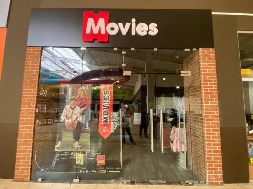 Tienda MOVIES - CC. Pradera Pto. Barrios - Municipio Pto. Barrios. (8 Fotos)